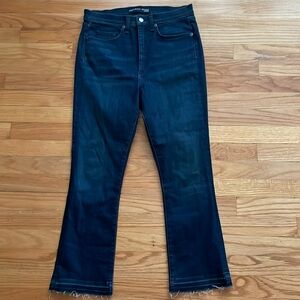 Veronica Beard‎ Women's Carly 11" Kick Flare Leg Dark Wash Raw Hem 29 B10